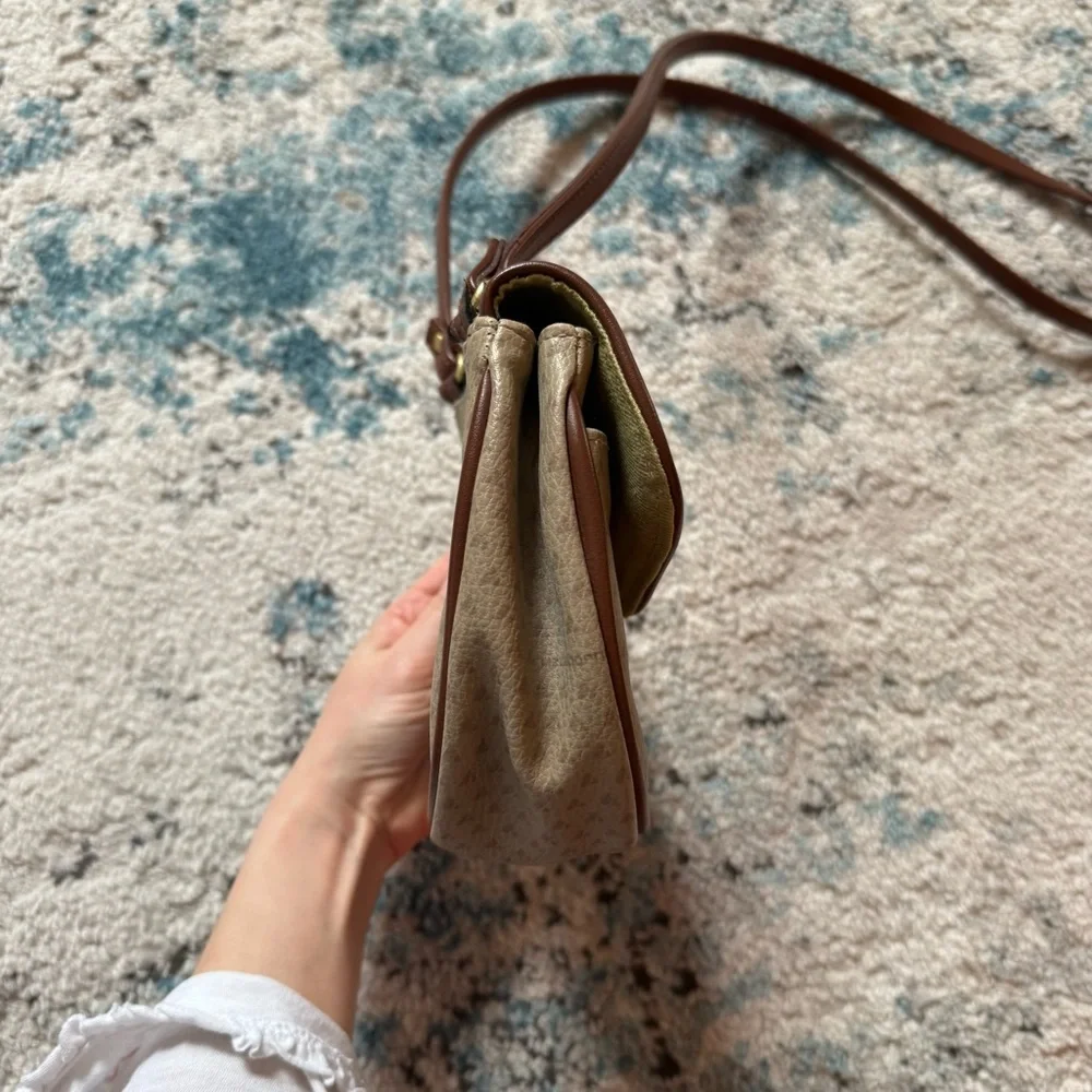 Vintage Liz Claiborne Crossbody - Picture 8 of 13